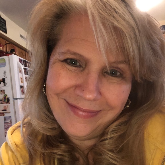 Meet your Posher, Chris - Picture 1 of 1